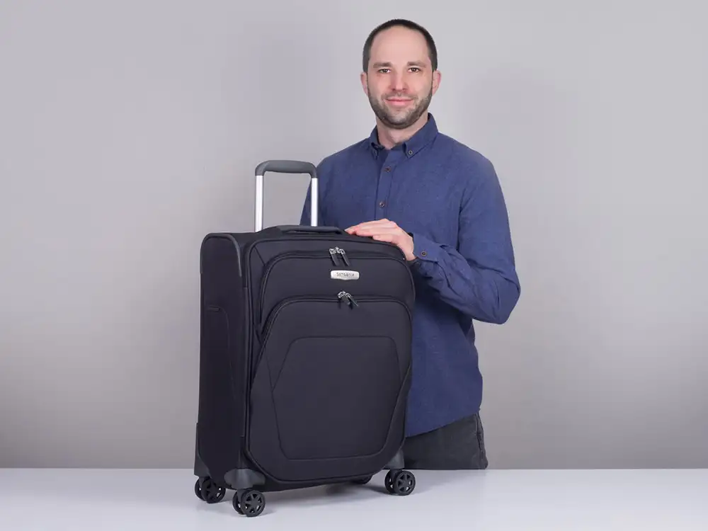 Maletas ligeras: Samsonite Spark SNG